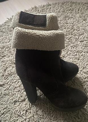 Ботильйони натуральний замш , утеплені