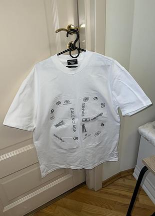 Футболка balenciaga