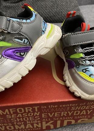 Дитячі кросівки 23 р