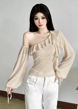 Топ асіметричне відкрите плече high street