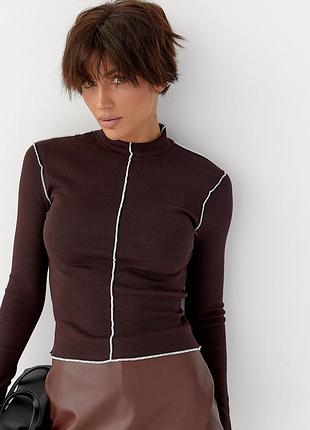 Лонгслів у рубчик з контрастними швами назовні