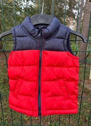 Демісезонна жилетка хлопчику