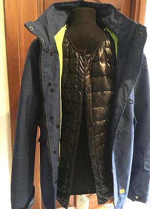 Куртка унисекс с пуховым жилетом.  размер s.