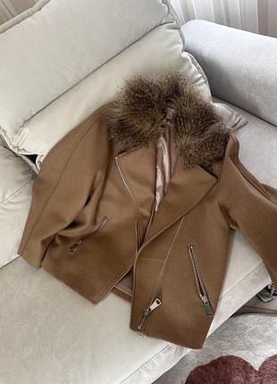 Дуже стильна косуха на осінь (тепла зима). h&м