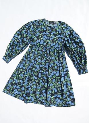 Шикарное яркое платье котон с принтом синие вишни на пуговицах pieces