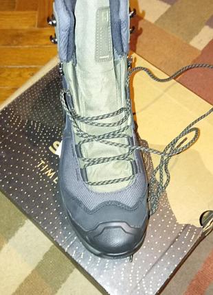 Тренинговые ботинки