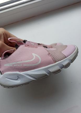 Розовые кроссовки nike