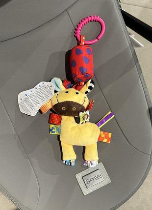 Іграшка підвіска на коляску жираф з брязкальцем