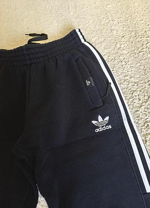 Штани та джинси