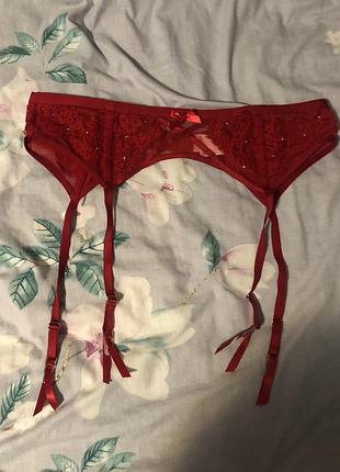 Пояс до панчох