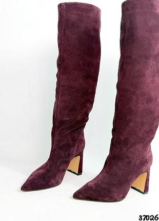 Замшевые бордовые сапоги трубы на удобном каблуке