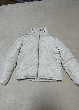 Пуховик короткий молочний білий reserved