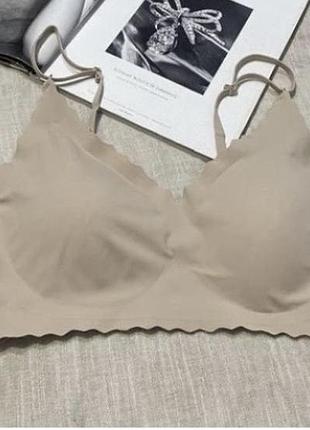 Крутий бежевий топ .