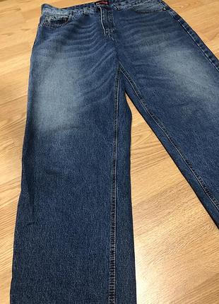 Актуальні стильні джинси чоловічі італія