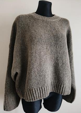 Невероятного качества шерстяной свитер оверсайз с широкими рукавами в цвете капучино от c&amp;a