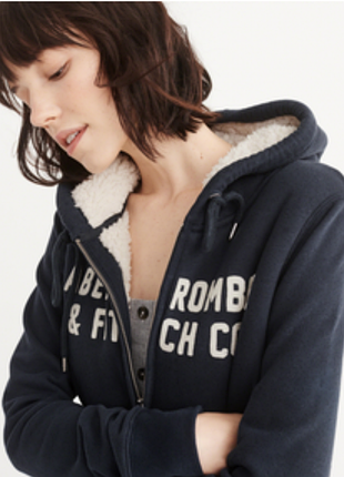 Толстовка на меху с капюшоном