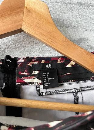 Юбка мини h&amp;m с абстрактным принтом 2