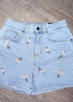 Шорты вышивка