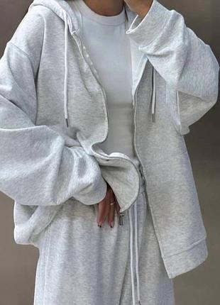 Спорт костюм