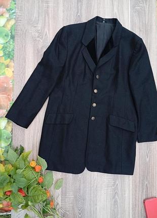 Стильный классический женский пиджак с оригинальным воротником