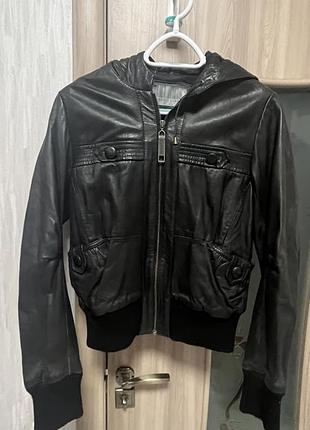 Шкіряна куртка, косуха автоледі river island