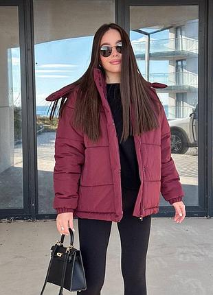 Жіноча куртка