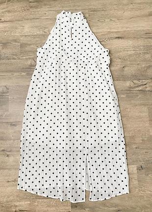 Біла довга сукня в горох glamorous