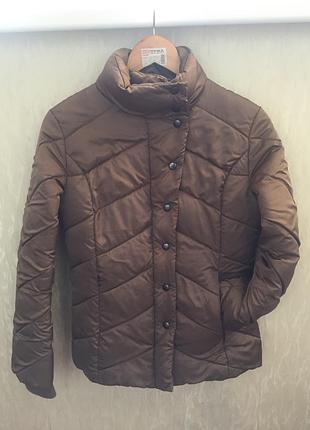 Красивая куртка осенняя-нехолодная зима