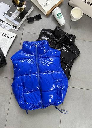 Жилетка в наявності