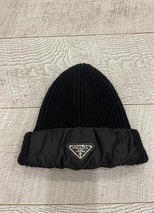 Шапка prada оригинал