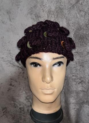 Шапка жіноча з великими паетками