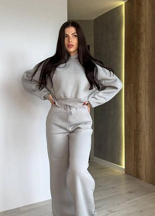 Теплый женский брючный прогулочный костюм