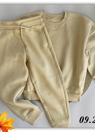 Спортивний костюм на баєчці