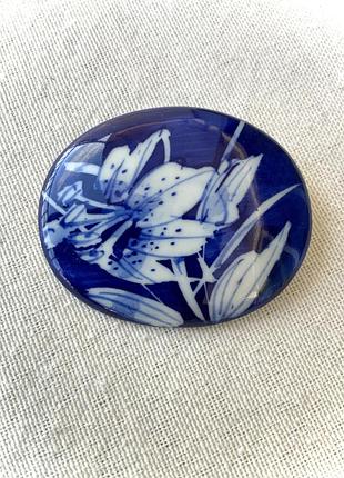 Брошка японія кераміка вінтаж лілія овал