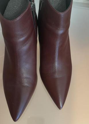 Ботинки женские.