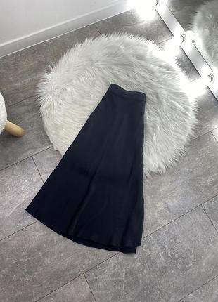 Спідниця в білизняному стилі