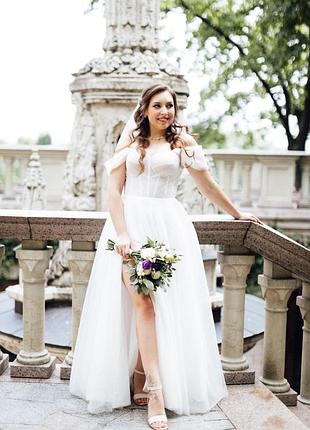 Весільна сукня ксенія глітер зі спущеними рукавами кольору айворі з ніжними блискітками розміру l