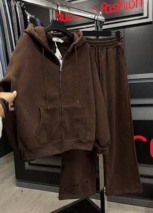 Костюм на плюше