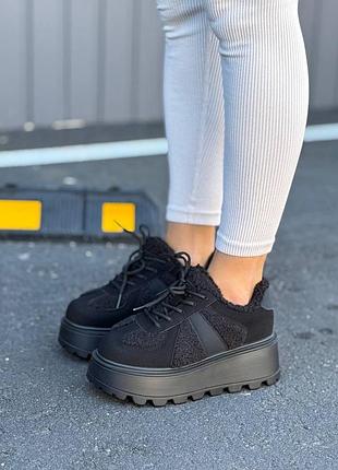 🖍женские, зимние кроссовки.