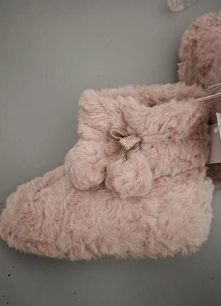 32 р теплые тапочки-сапожки кролики george
