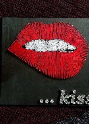 Картина з ниток, string art kiss (стринг арт)10 фото