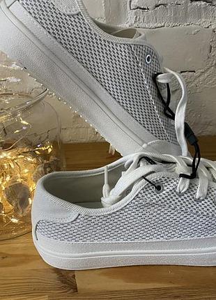Кросівки жіночі zara. 41 розмір