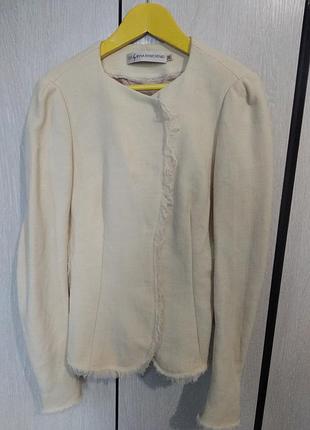 Жакет жіночий, розмір s ( вовна 100%)