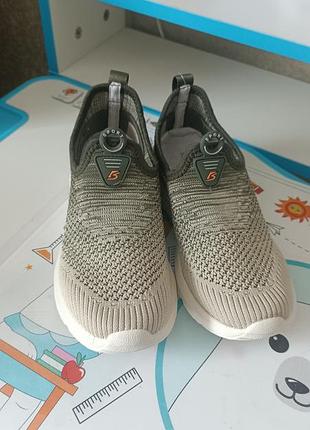 Дитячі кросівки