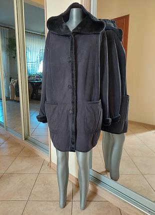 Искусственная с карманами и капюшоном дубленка, пальто на меху