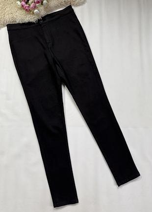 Чорні жіночі скінні