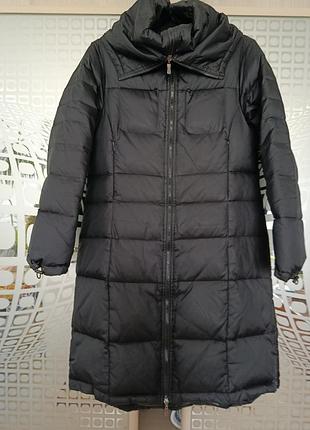 Пуховик женский размер l. черного цвета воротник стойка-капишон.