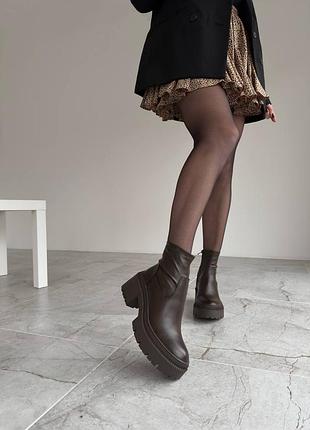 26.5 см 41р шоколадні черевики