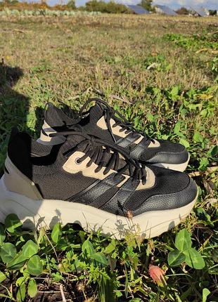 Кросівки жіночі zara чорні 26.0см устілка