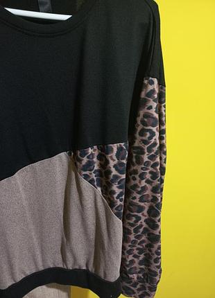 Женский гольф свитшот с леопардом размер l